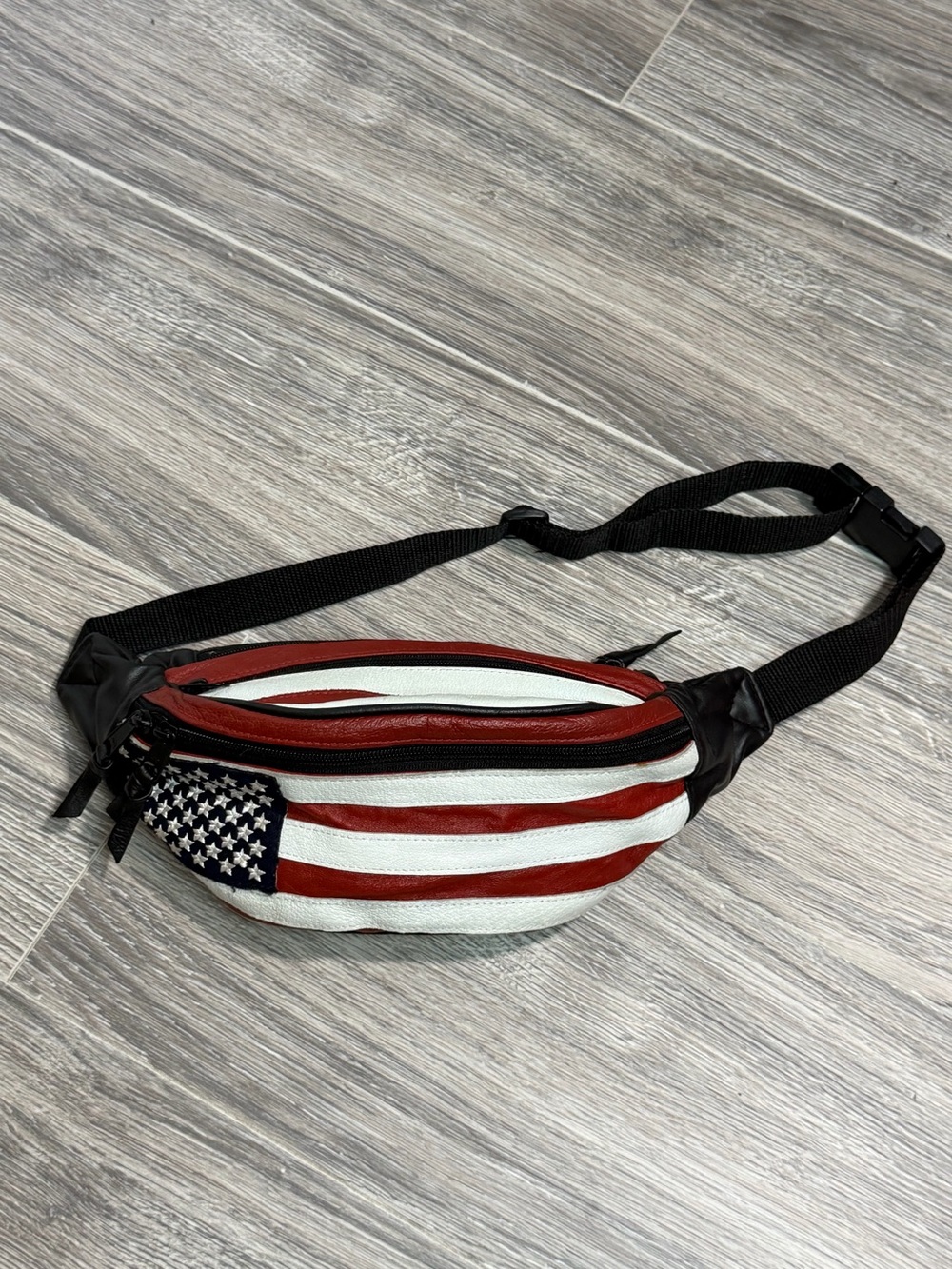 Leather Vintage American Flag
Fanny Pack Cross Body Bag
Patriotic Fourth Of July